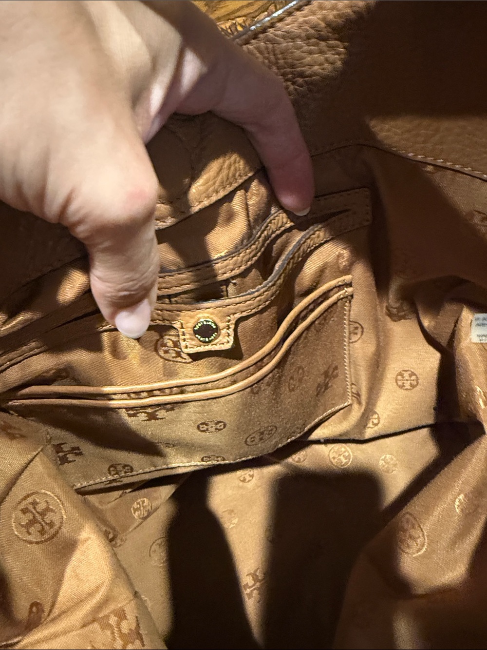 Tory Burch Tan Leather Shoulder Hobo with Logo - Picture 8 of 12